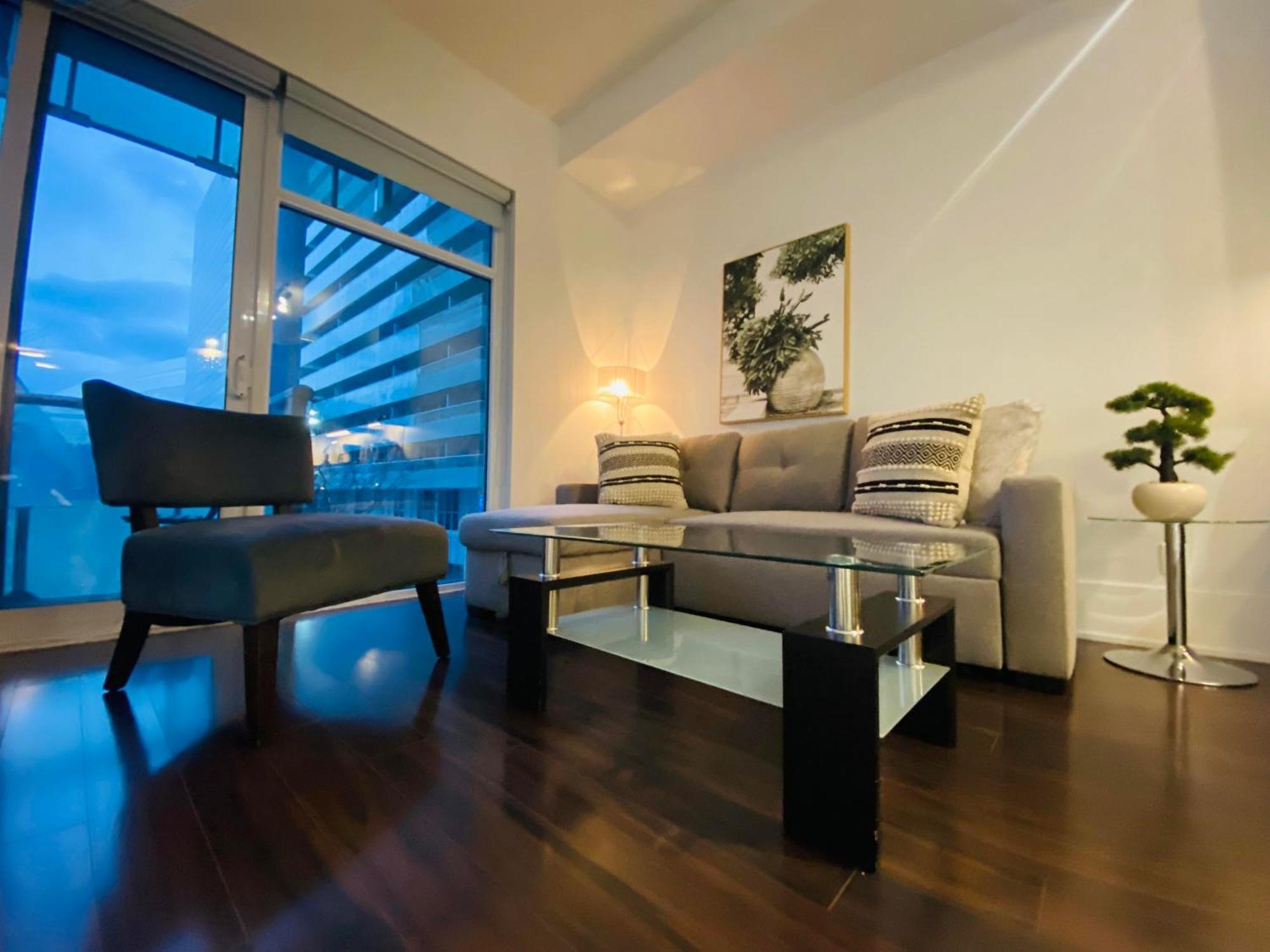 Rivetstays - The Atmos โตรอนโต ภายนอก รูปภาพ
